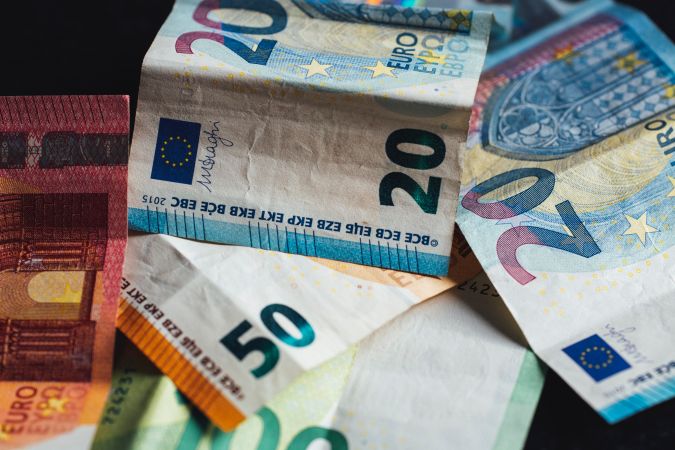 Krok za krokom: Ako získať študentskú pôžičku?