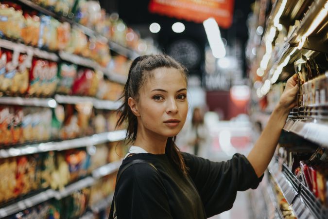 Psychologické triky supermarketov, ktoré nás nútia nakupovať viac