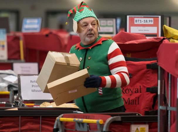 Darčeky do Vianoc asi nebudú. Zamestnanci Britskej kráľovskej pošty štrajkujú tesne pred sviatkami